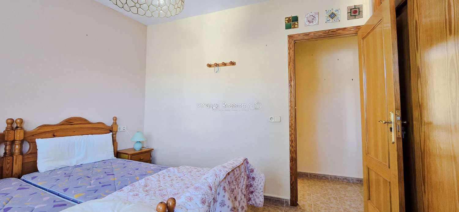 4 bedroom Villa for sale in Benicolet with pool - € 320,000 (Ref: 9499628)