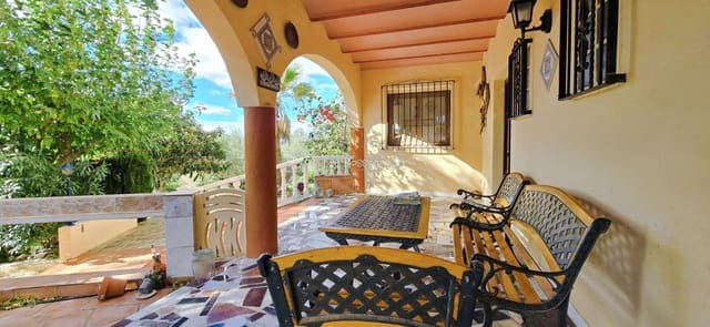 4 bedroom Villa for sale in Benicolet with pool - € 320,000 (Ref: 9499628)