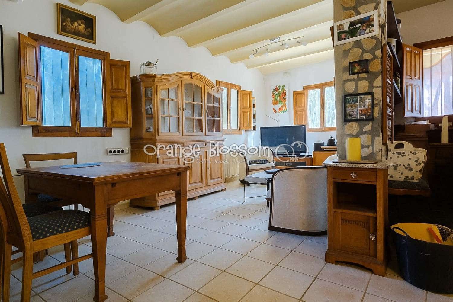 4 bedroom Villa for sale in Benicolet with pool - € 320,000 (Ref: 9499628)