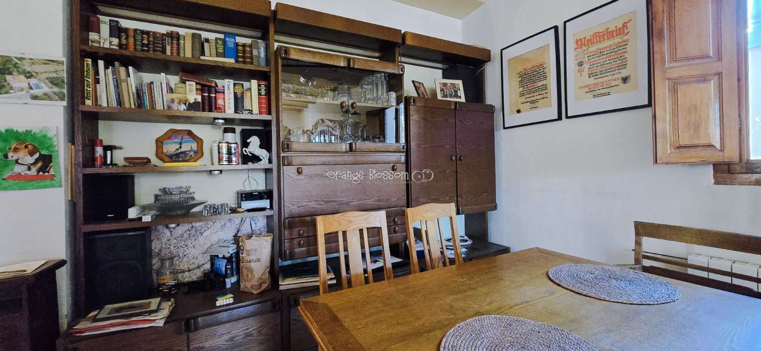 4 bedroom Villa for sale in Benicolet with pool - € 320,000 (Ref: 9499628)