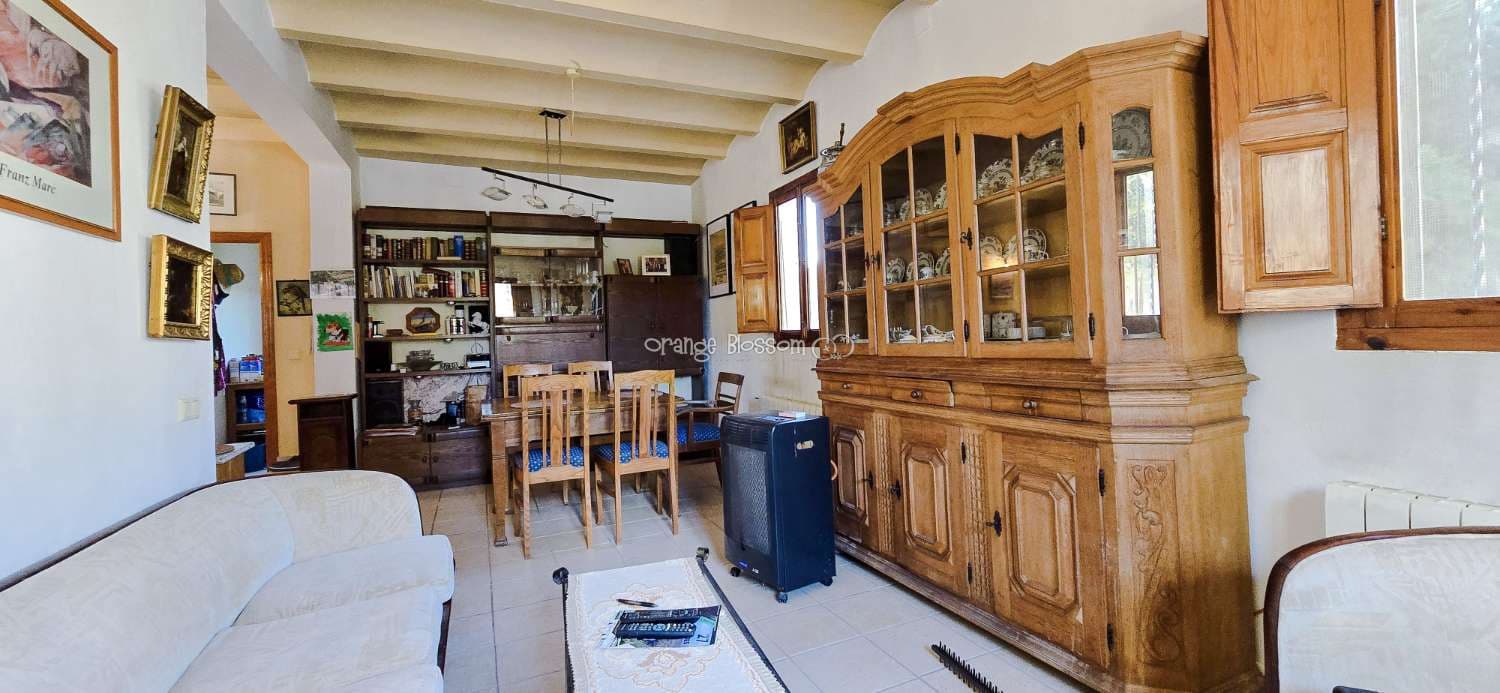 4 bedroom Villa for sale in Benicolet with pool - € 320,000 (Ref: 9499628)