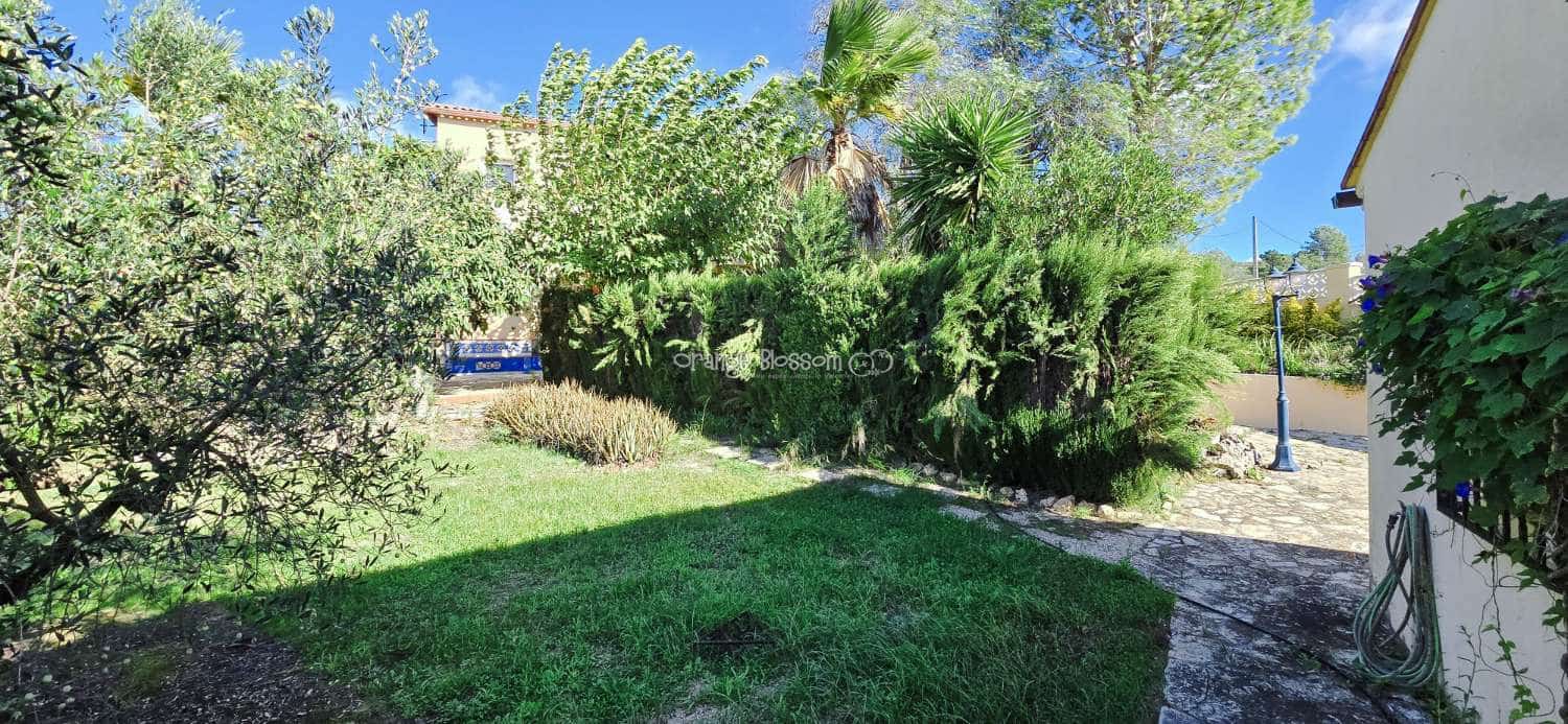 4 bedroom Villa for sale in Benicolet with pool - € 320,000 (Ref: 9499628)