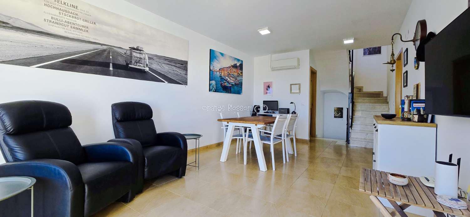 3 soverom Rekkehus til salgs i Ador med svømmebasseng garasje - € 220 000 (Ref: 9537185)