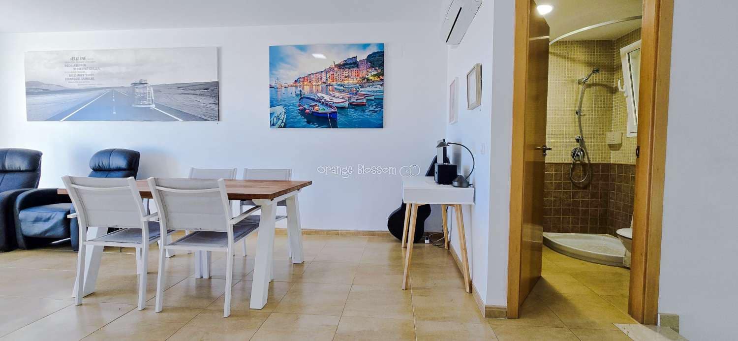 3 soverom Rekkehus til salgs i Ador med svømmebasseng garasje - € 220 000 (Ref: 9537185)