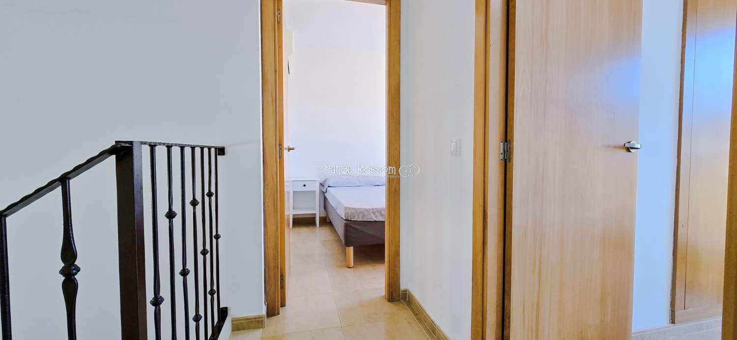 3 soverom Rekkehus til salgs i Ador med svømmebasseng garasje - € 220 000 (Ref: 9537185)