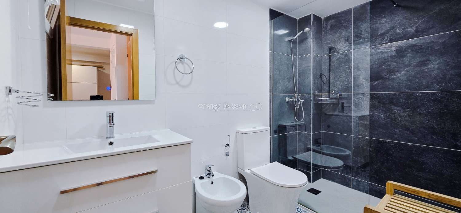 3 soverom Rekkehus til salgs i Ador med svømmebasseng garasje - € 220 000 (Ref: 9537185)