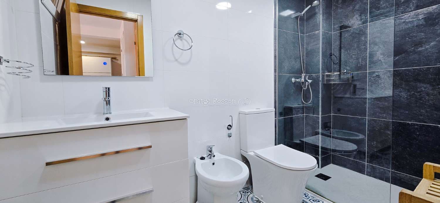 3 soverom Rekkehus til salgs i Ador med svømmebasseng garasje - € 220 000 (Ref: 9537185)