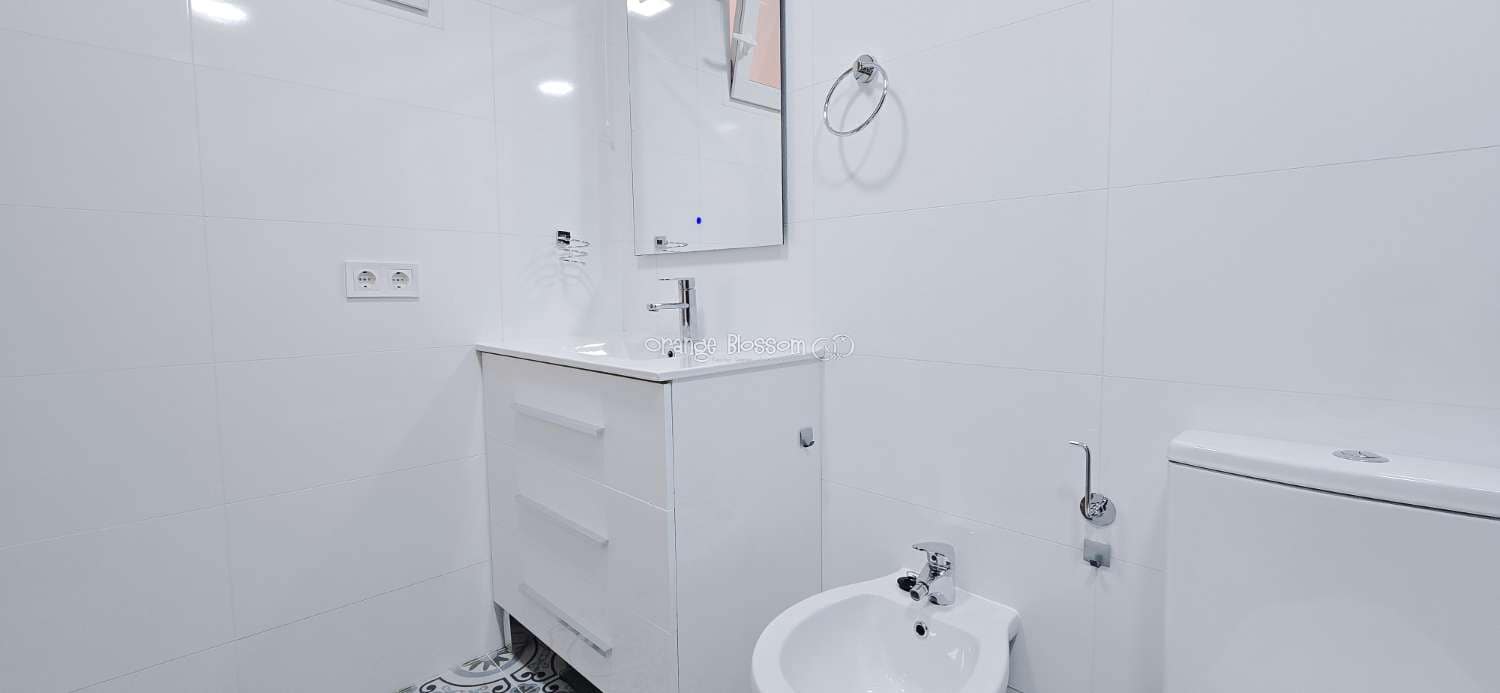 3 soverom Rekkehus til salgs i Ador med svømmebasseng garasje - € 220 000 (Ref: 9537185)