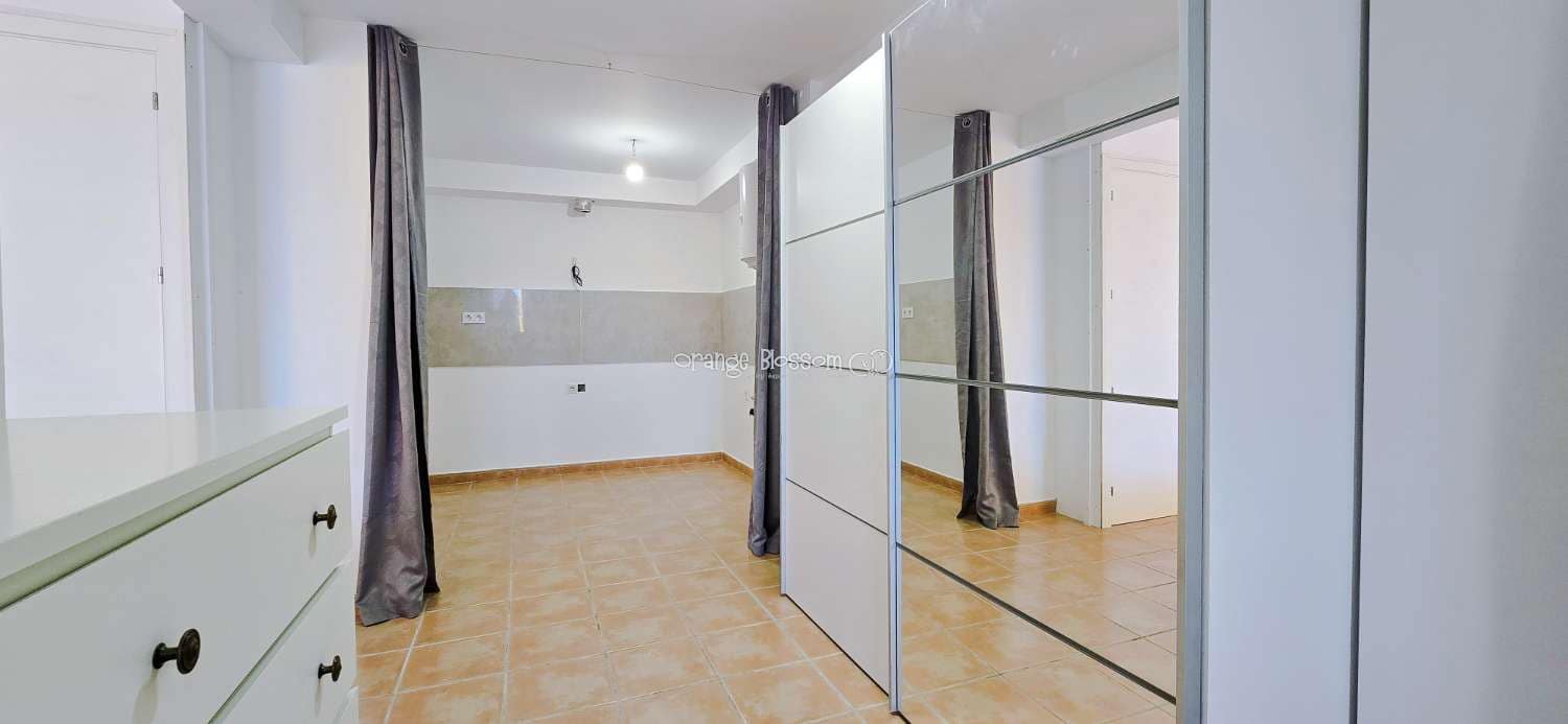 3 soverom Rekkehus til salgs i Ador med svømmebasseng garasje - € 220 000 (Ref: 9537185)