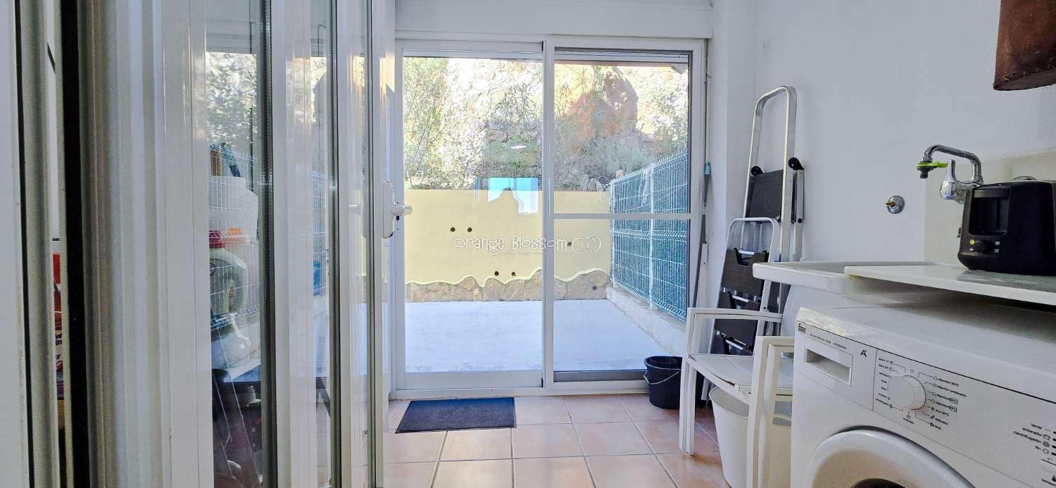 3 soverom Rekkehus til salgs i Ador med svømmebasseng garasje - € 220 000 (Ref: 9537185)