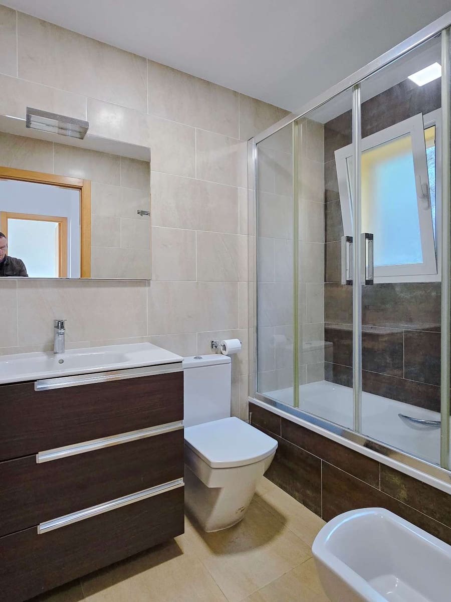 3 camera da letto Villetta a Schiera in vendita in Ador con piscina garage - 230.000 € (Rif: 9537186)