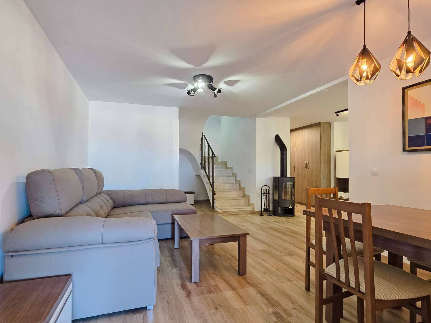 3 camera da letto Villetta a Schiera in vendita in Ador con piscina garage - 230.000 € (Rif: 9537186)