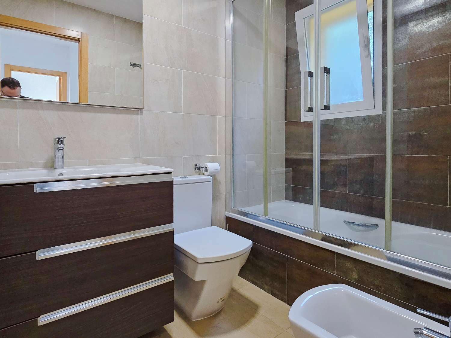 3 camera da letto Villetta a Schiera in vendita in Ador con piscina garage - 230.000 € (Rif: 9537186)