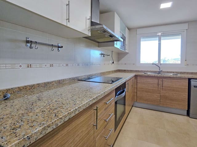 Adosado de 3 habitaciones en Ador en venta con piscina garaje - 230.000 € (Ref: 9537186)