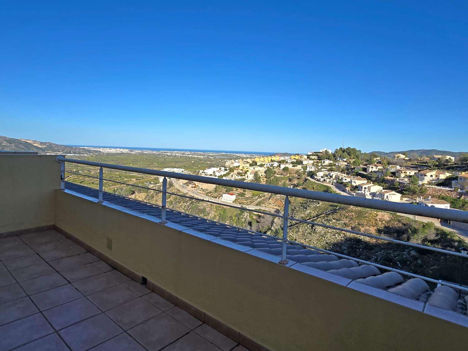 3 camera da letto Villetta a Schiera in vendita in Ador con piscina garage - 230.000 € (Rif: 9537186)