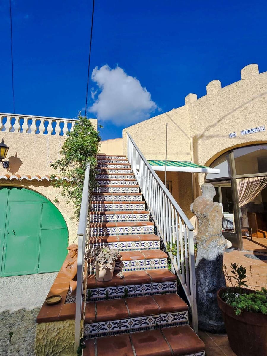 3 quarto Moradia para venda em Daimus com garagem - 329 900 € (Ref: 9547504)