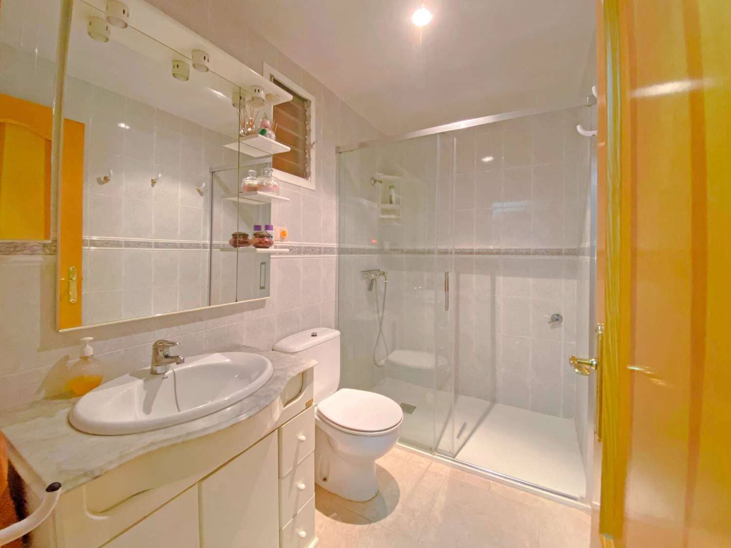 5 chambre Maison de Ville à vendre à Ontinyent avec piscine - 300 000 € (Ref: 9564264)