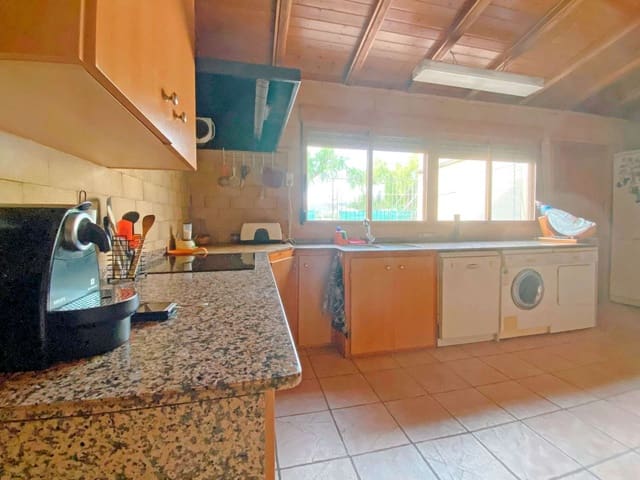 5 makuuhuone Omakotitalo myytävänä paikassa Ontinyent mukana uima-altaan - 300 000 € (Ref: 9564264)