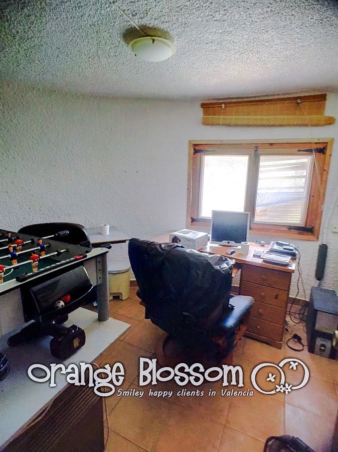 3 slaapkamer Villa te koop in Valencia stad met zwembad - € 209.000 (Ref: 9575521)