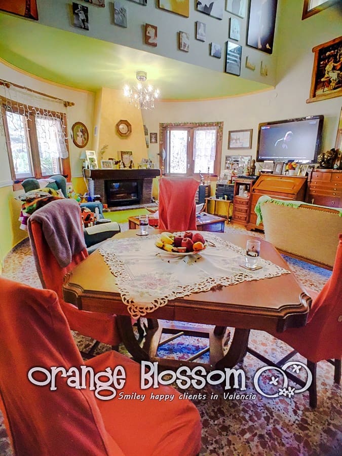 3 slaapkamer Villa te koop in Valencia stad met zwembad - € 209.000 (Ref: 9575521)