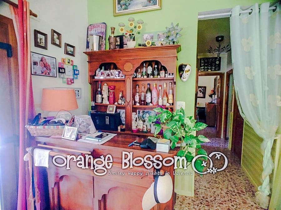 3 slaapkamer Villa te koop in Valencia stad met zwembad - € 209.000 (Ref: 9575521)