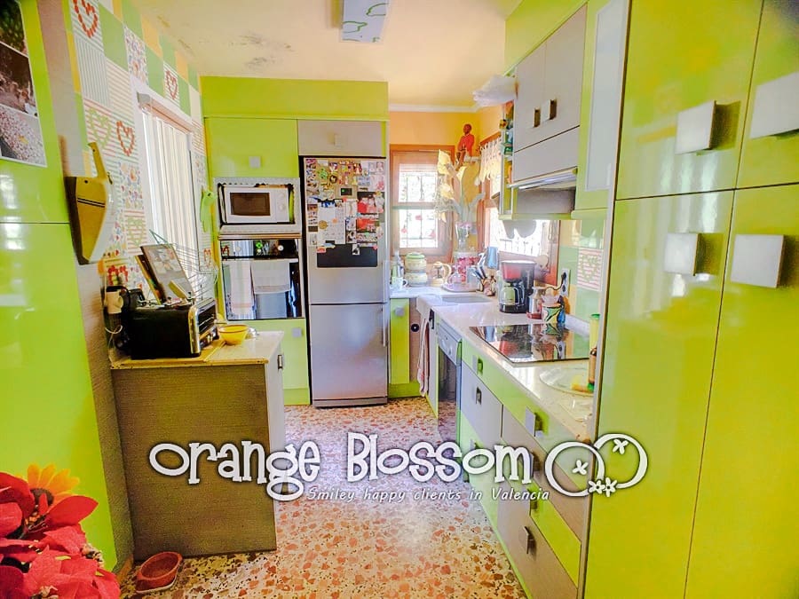 3 slaapkamer Villa te koop in Valencia stad met zwembad - € 209.000 (Ref: 9575521)