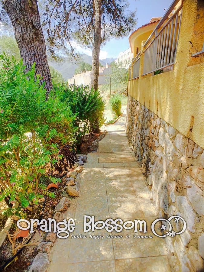 3 slaapkamer Villa te koop in Valencia stad met zwembad - € 209.000 (Ref: 9575521)