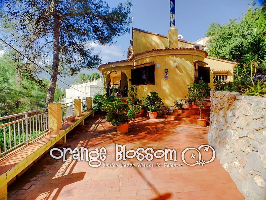 3 slaapkamer Villa te koop in Valencia stad met zwembad - € 209.000 (Ref: 9575521)