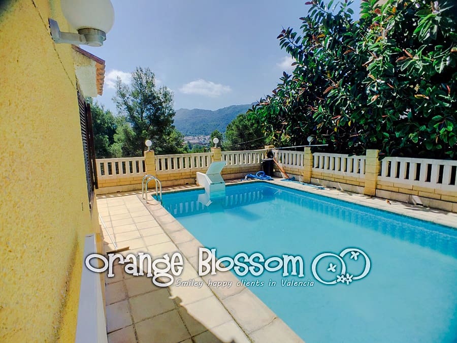 3 slaapkamer Villa te koop in Valencia stad met zwembad - € 209.000 (Ref: 9575521)