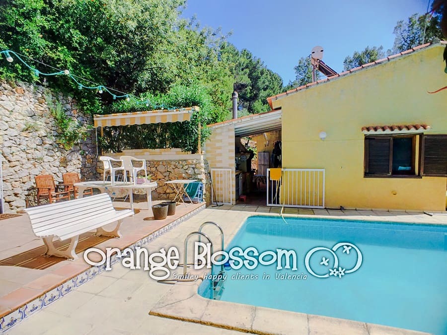 3 slaapkamer Villa te koop in Valencia stad met zwembad - € 209.000 (Ref: 9575521)