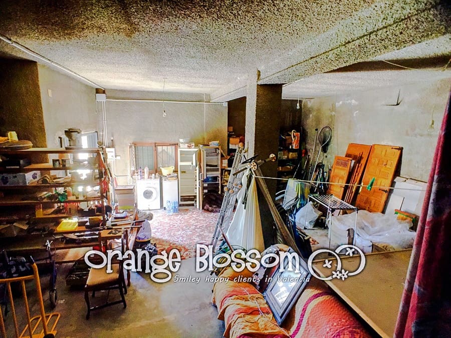 3 slaapkamer Villa te koop in Valencia stad met zwembad - € 209.000 (Ref: 9575521)