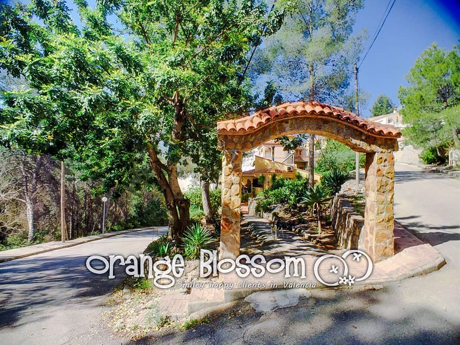 3 slaapkamer Villa te koop in Valencia stad met zwembad - € 209.000 (Ref: 9575521)