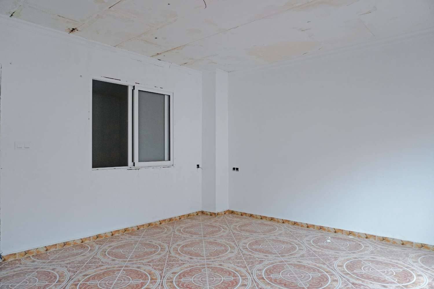 2 camera da letto Appartamento in vendita in Otos - 94.500 € (Rif: 9594581)