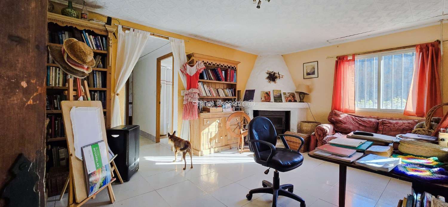 Chalet de 5 habitaciones en Villalonga en venta con piscina - 299.950 € (Ref: 9627143)