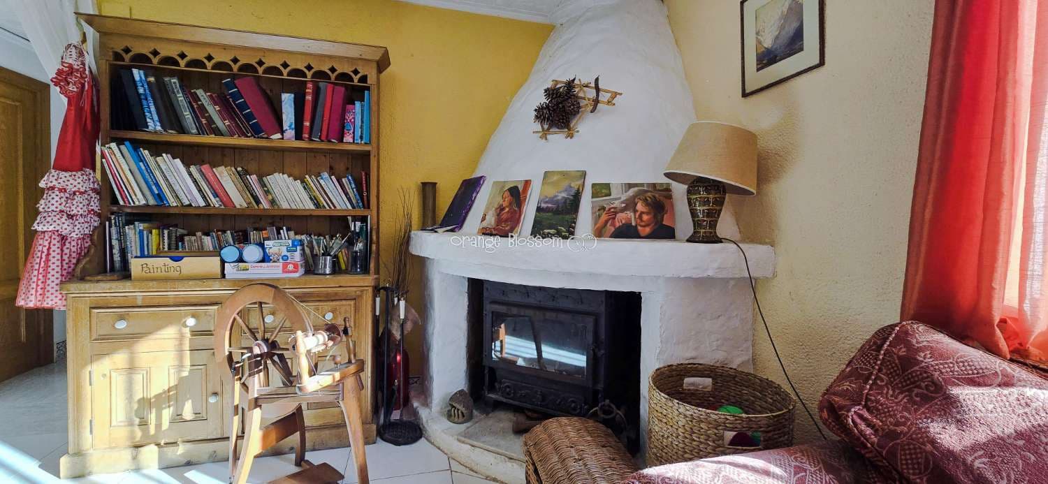 Chalet de 5 habitaciones en Villalonga en venta con piscina - 299.950 € (Ref: 9627143)