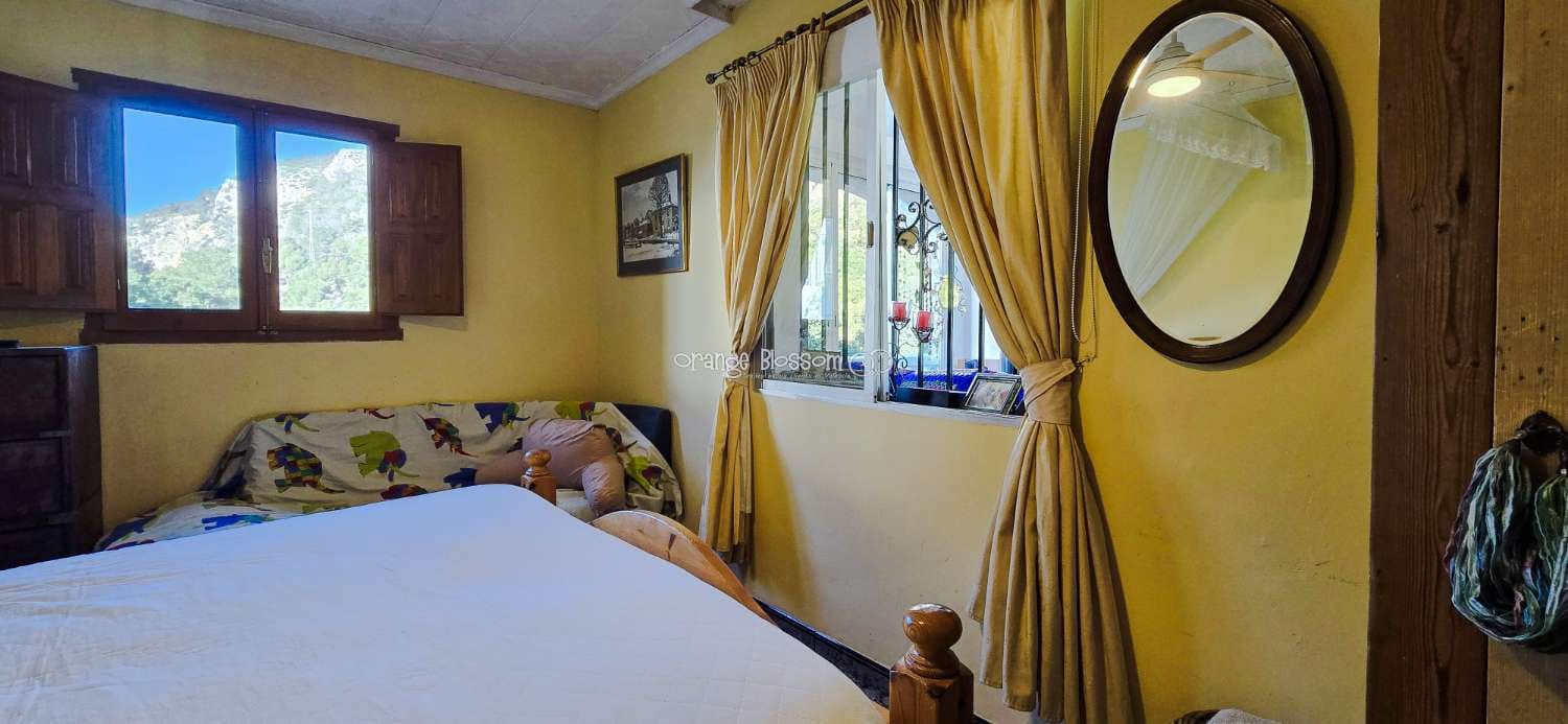 Chalet de 5 habitaciones en Villalonga en venta con piscina - 299.950 € (Ref: 9627143)