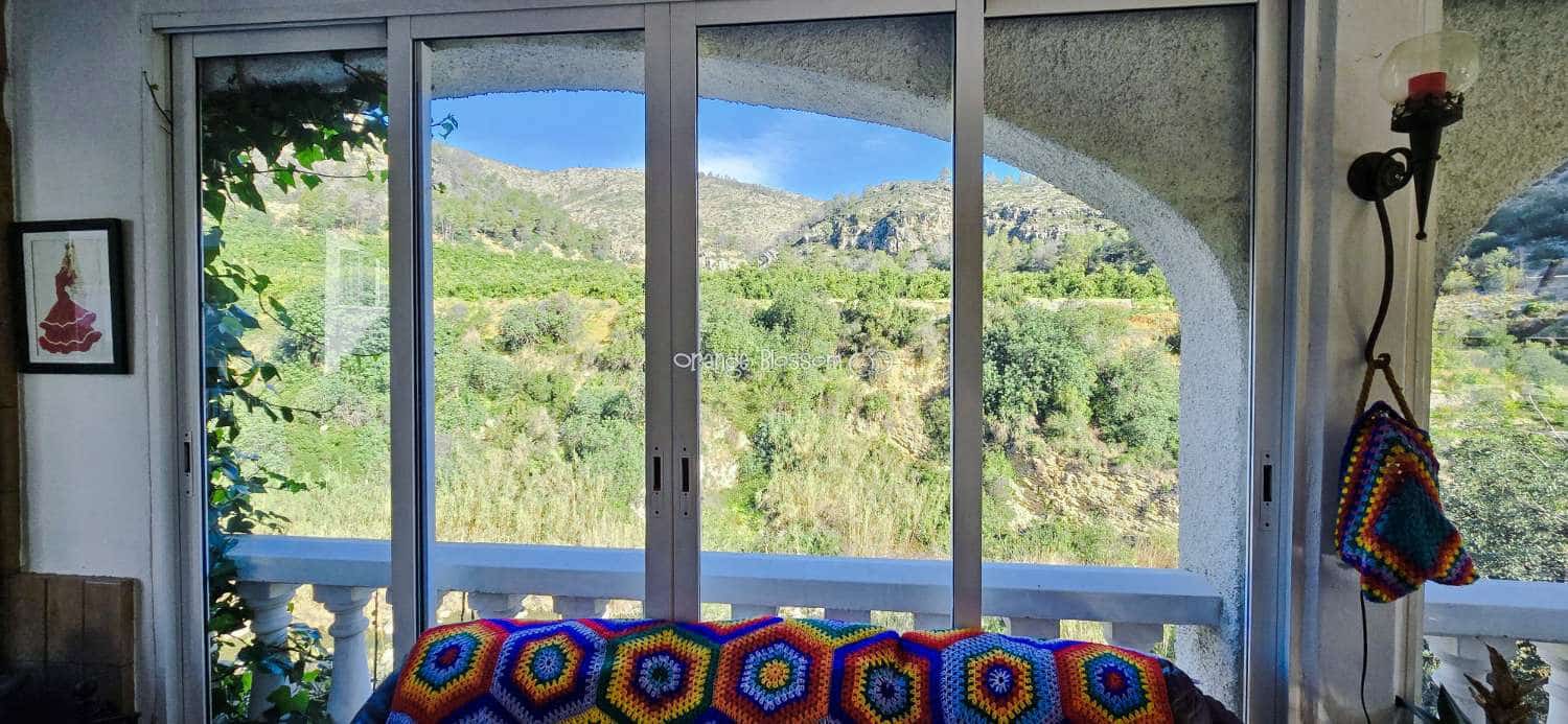 Chalet de 5 habitaciones en Villalonga en venta con piscina - 299.950 € (Ref: 9627143)