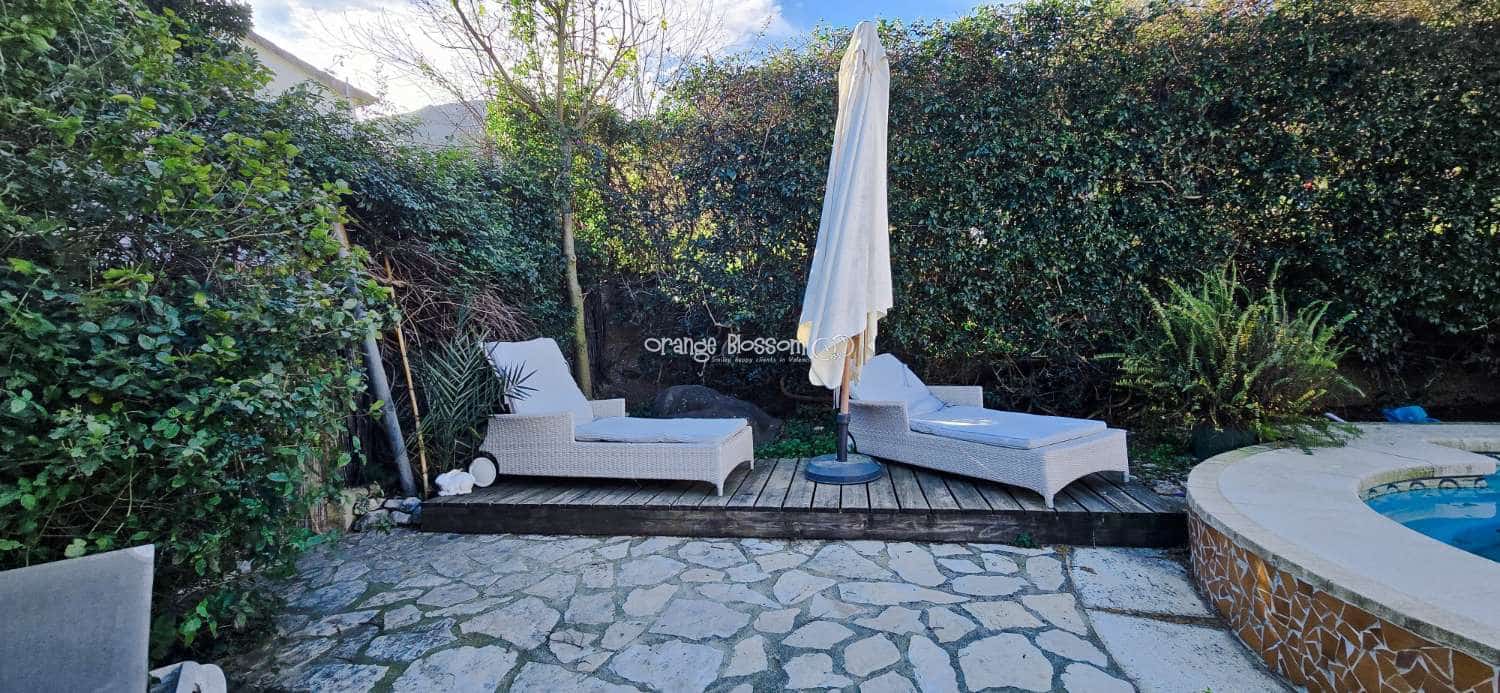 Chalet de 5 habitaciones en Villalonga en venta con piscina - 299.950 € (Ref: 9627143)