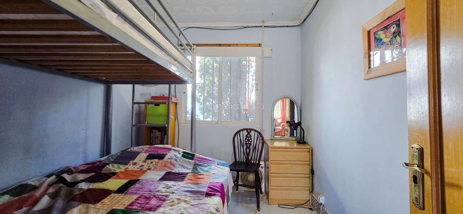 Chalet de 5 habitaciones en Villalonga en venta con piscina - 299.950 € (Ref: 9627143)