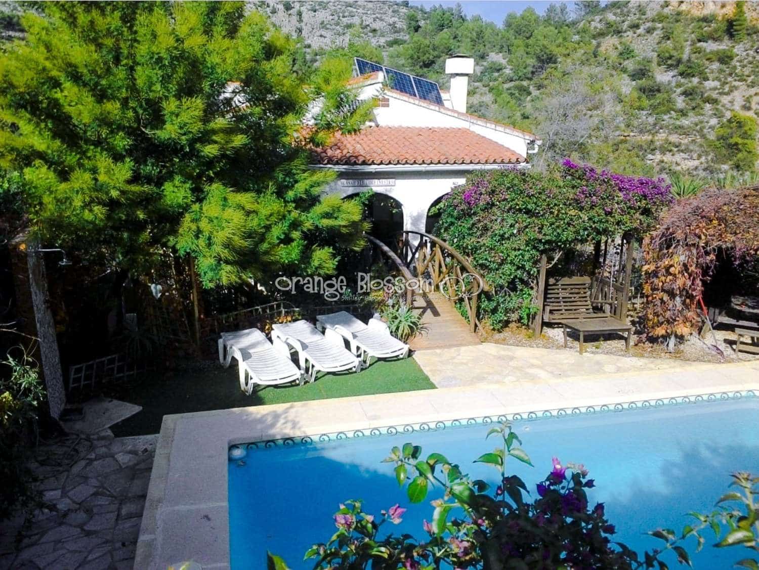 Chalet de 5 habitaciones en Villalonga en venta con piscina - 299.950 € (Ref: 9627143)