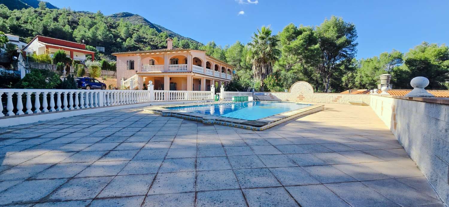 6 soverom Villa til salgs i Villalonga med svømmebasseng - € 799 000 (Ref: 9790113)