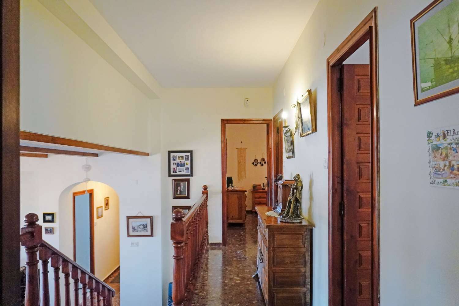 4 bedroom Townhouse for sale in Ador with pool garage - € 499,950 (Ref: 9807561)