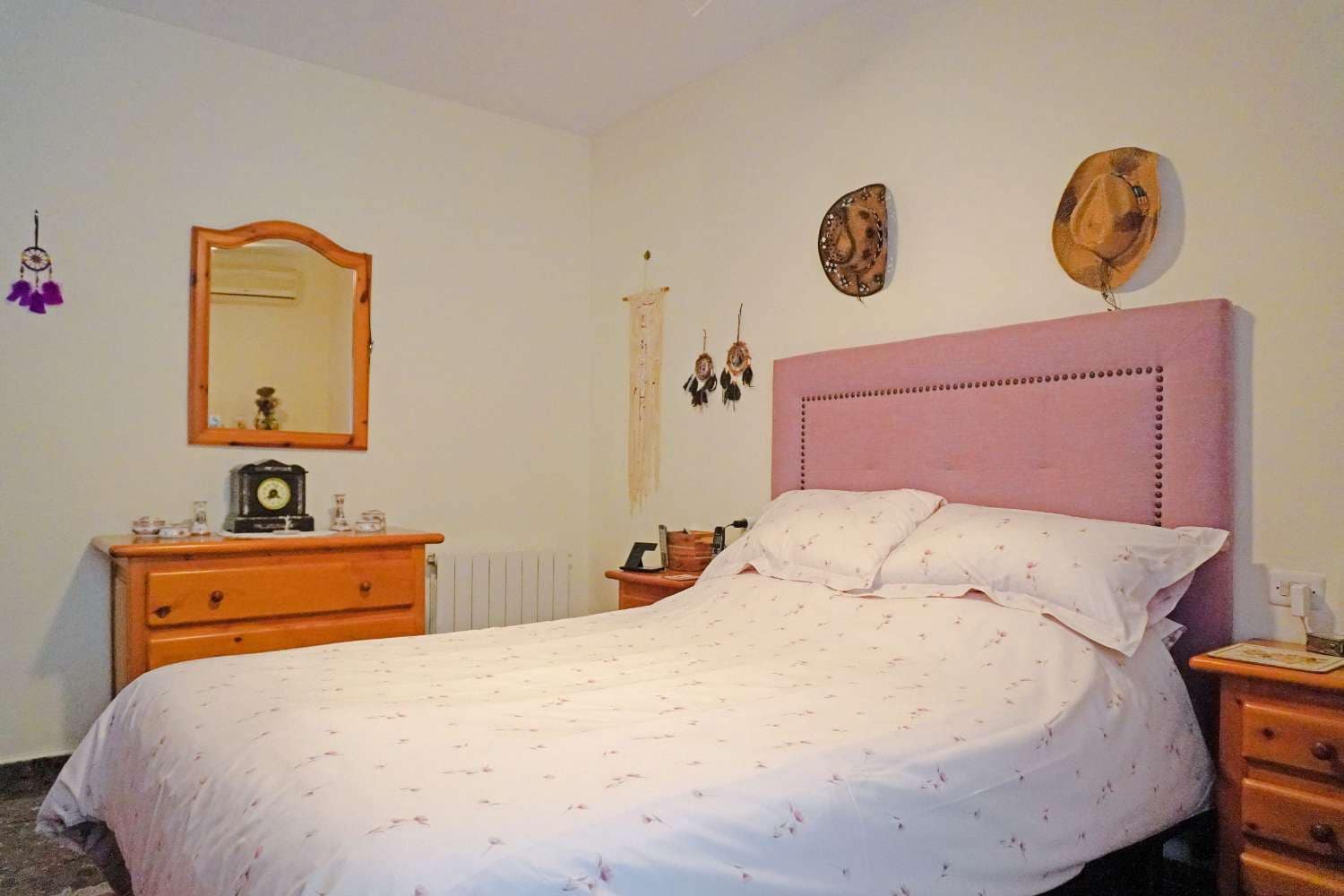 4 bedroom Townhouse for sale in Ador with pool garage - € 499,950 (Ref: 9807561)