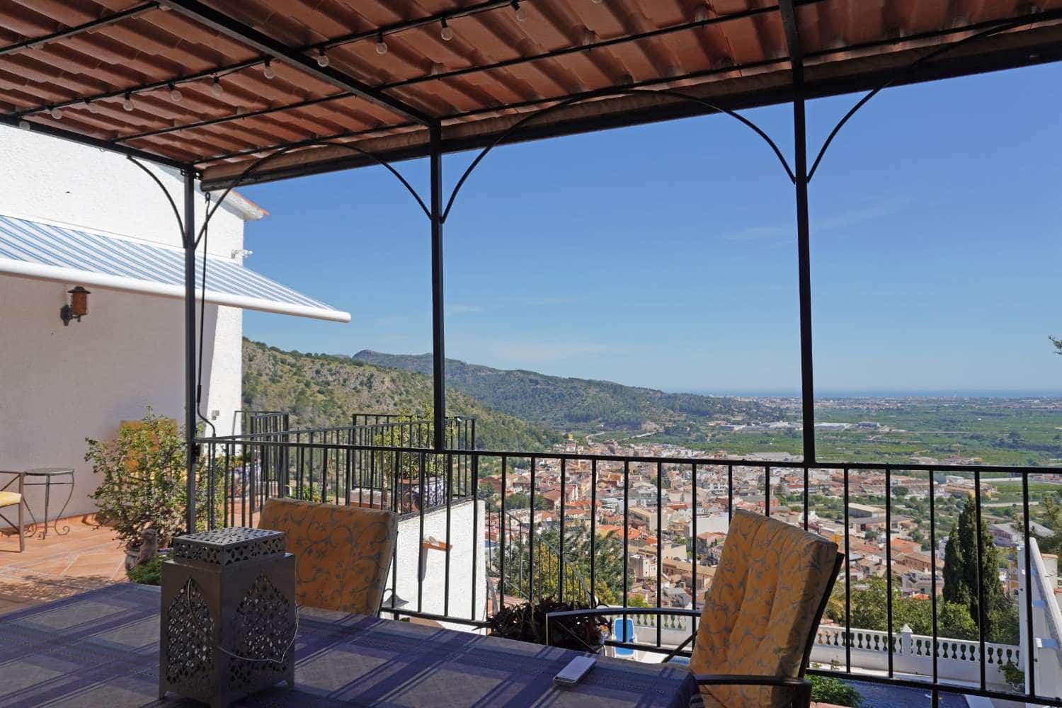 4 bedroom Townhouse for sale in Ador with pool garage - € 499,950 (Ref: 9807561)