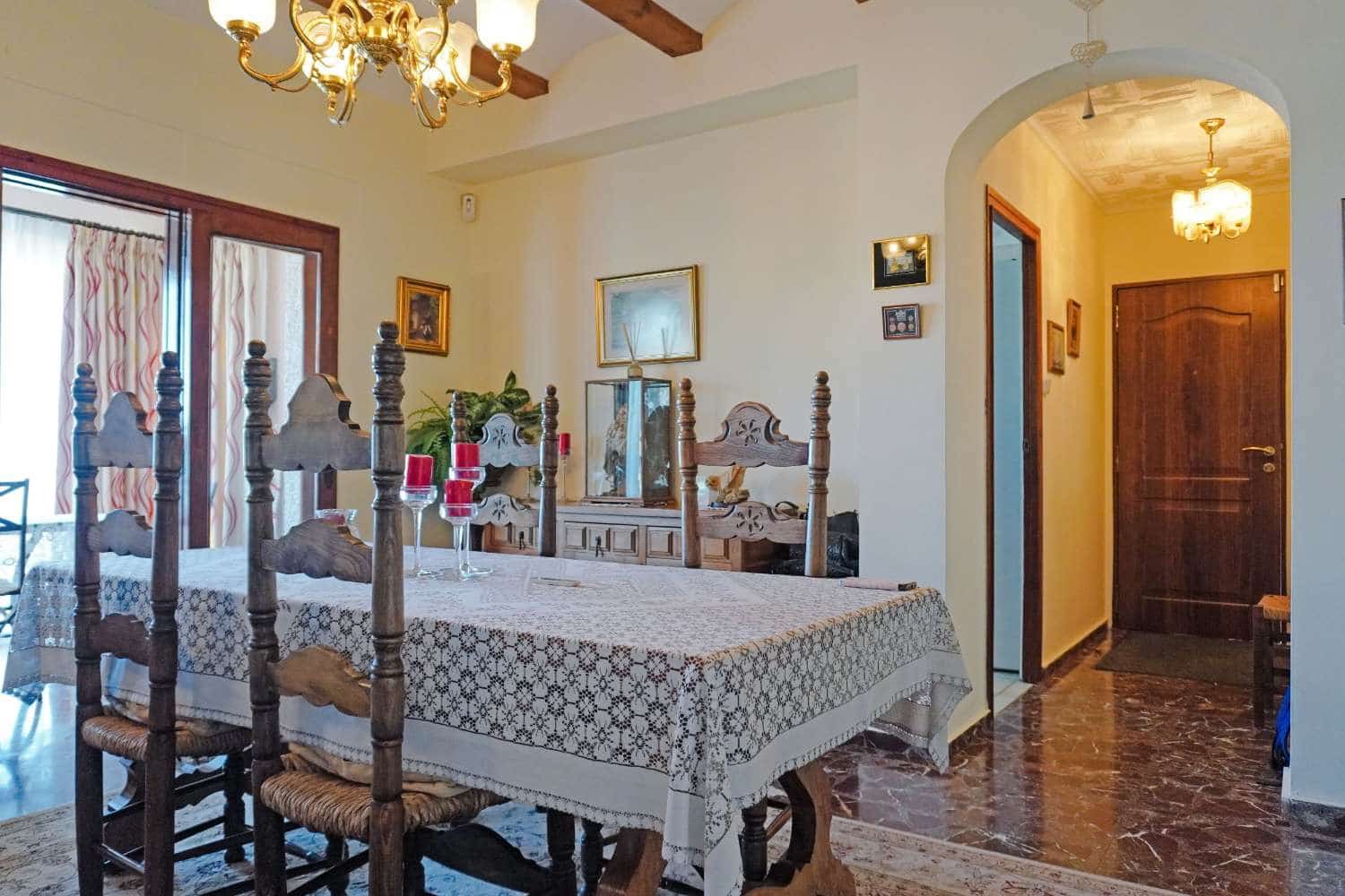 4 bedroom Townhouse for sale in Ador with pool garage - € 499,950 (Ref: 9807561)