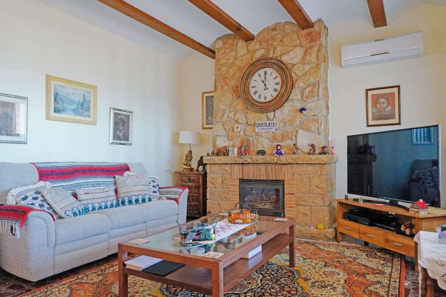 4 bedroom Townhouse for sale in Ador with pool garage - € 499,950 (Ref: 9807561)