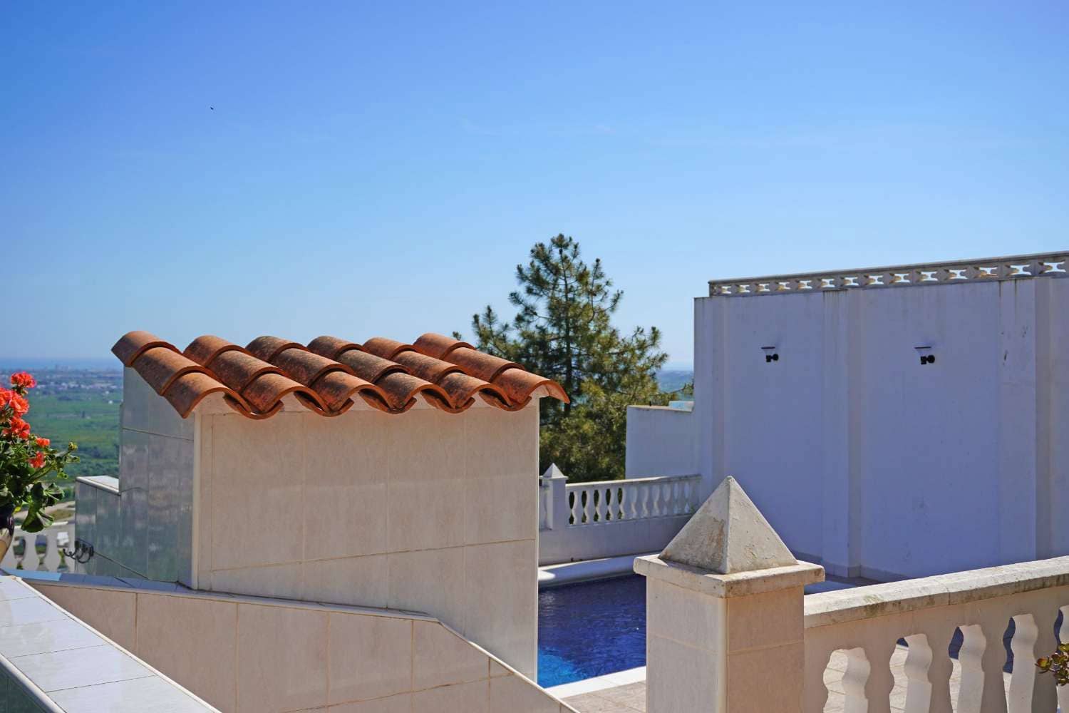 4 bedroom Townhouse for sale in Ador with pool garage - € 499,950 (Ref: 9807561)