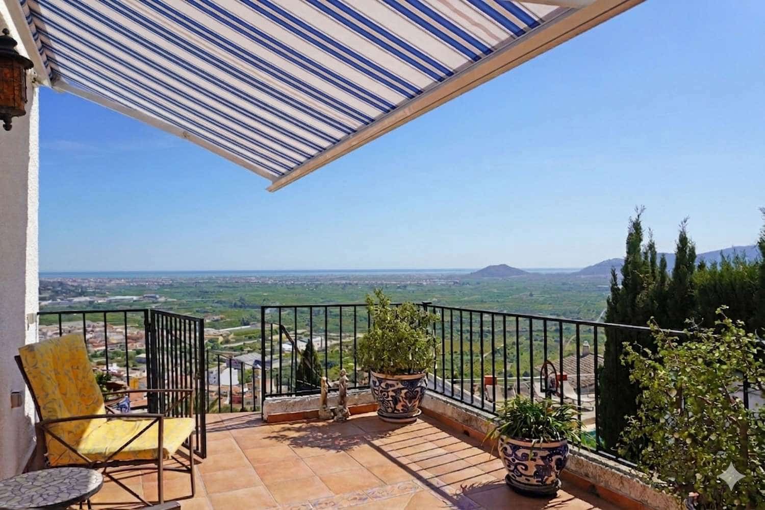 4 bedroom Townhouse for sale in Ador with pool garage - € 499,950 (Ref: 9807561)