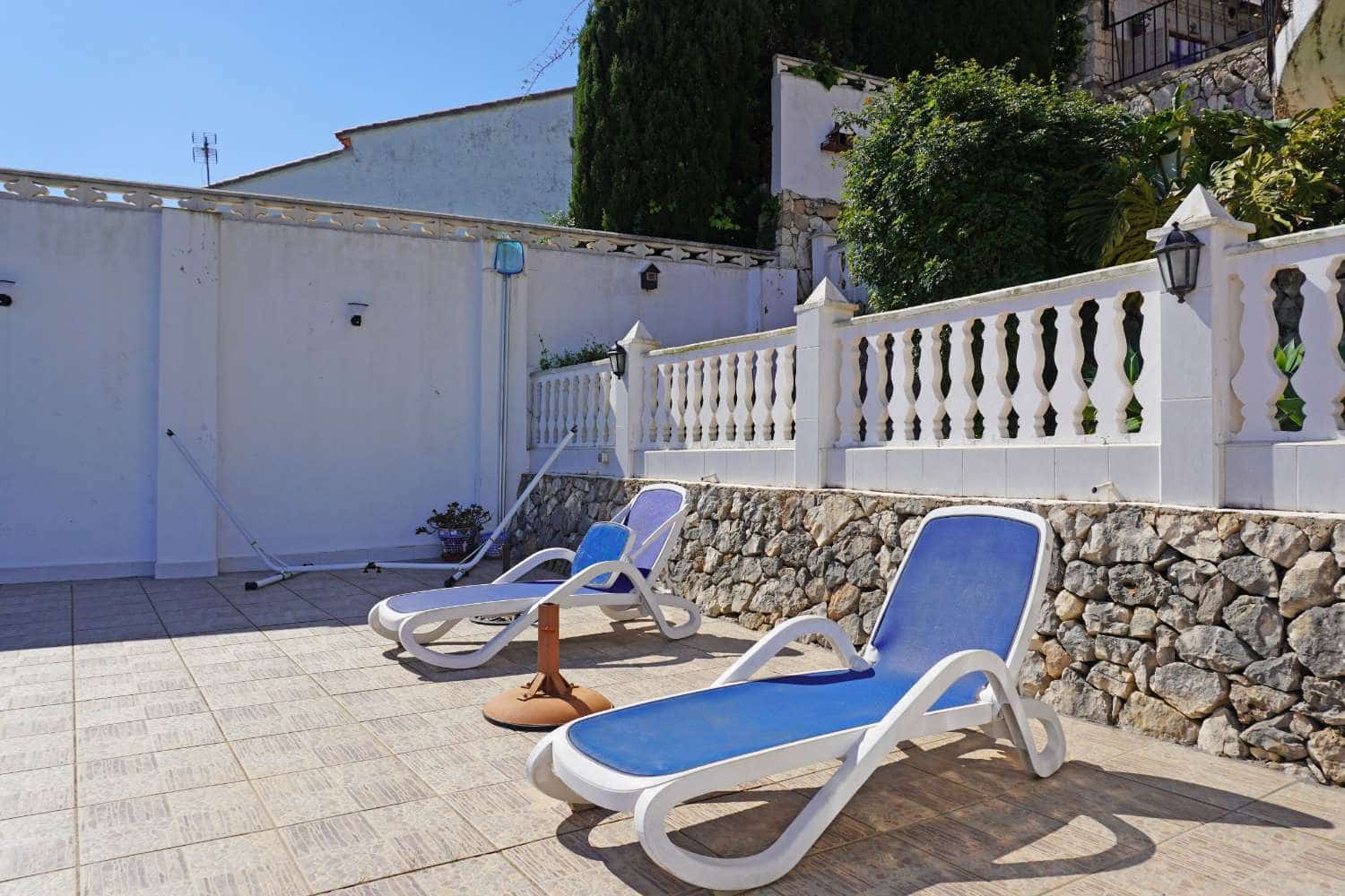 4 bedroom Townhouse for sale in Ador with pool garage - € 499,950 (Ref: 9807561)