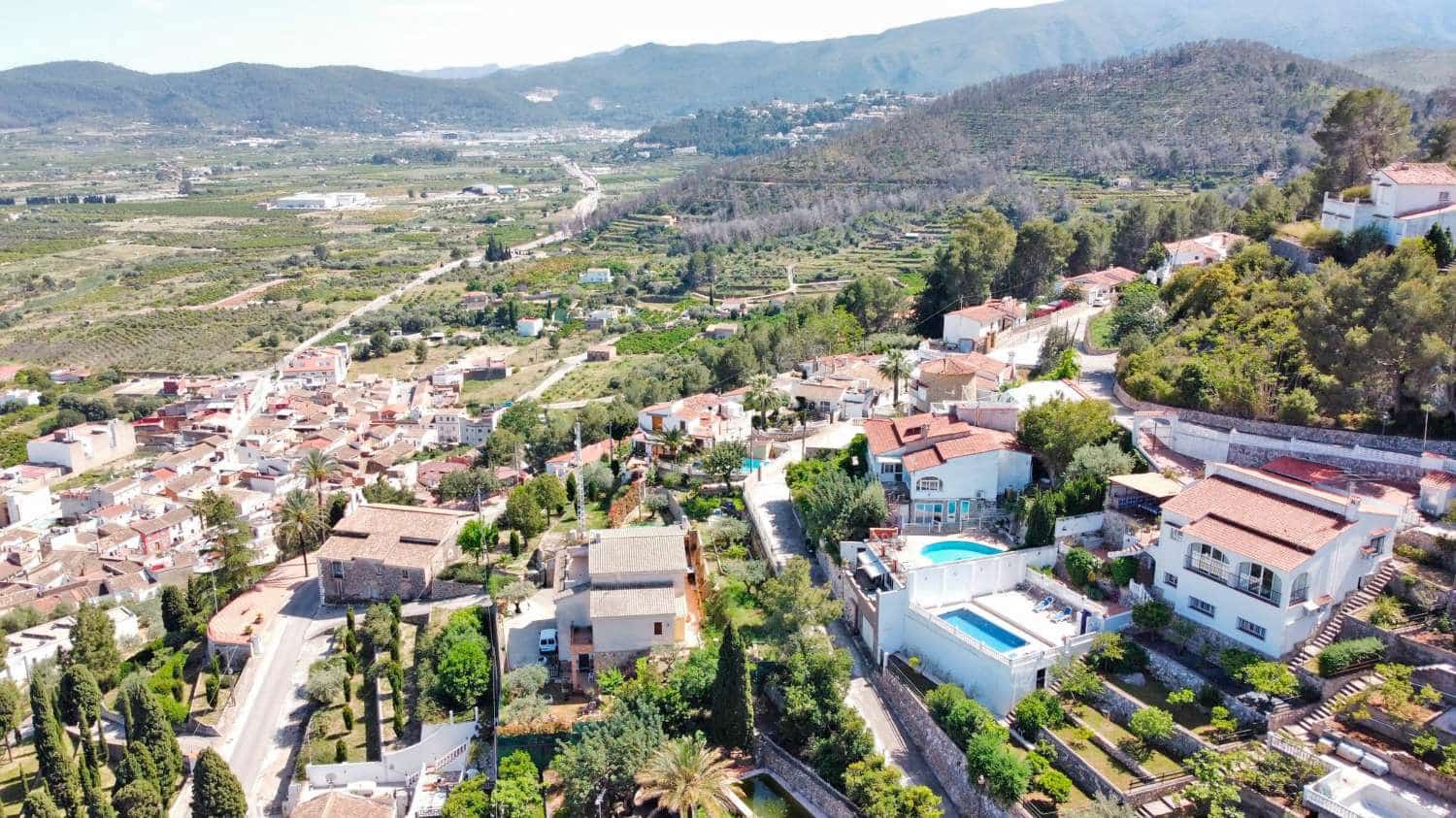 4 bedroom Townhouse for sale in Ador with pool garage - € 499,950 (Ref: 9807561)